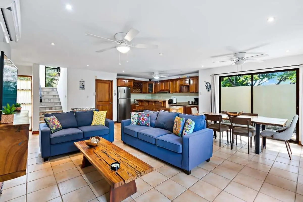 Inviting With Colorful Decor And Private Backyard Oasis With A Swimming Pool & Shaded Terrace Santa Cruz (Guanacaste)