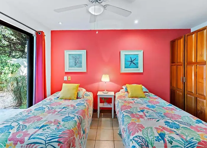 Inviting With Colorful Decor And Private Backyard Oasis With A Swimming Pool & Shaded Terrace * Santa Cruz (Guanacaste)
