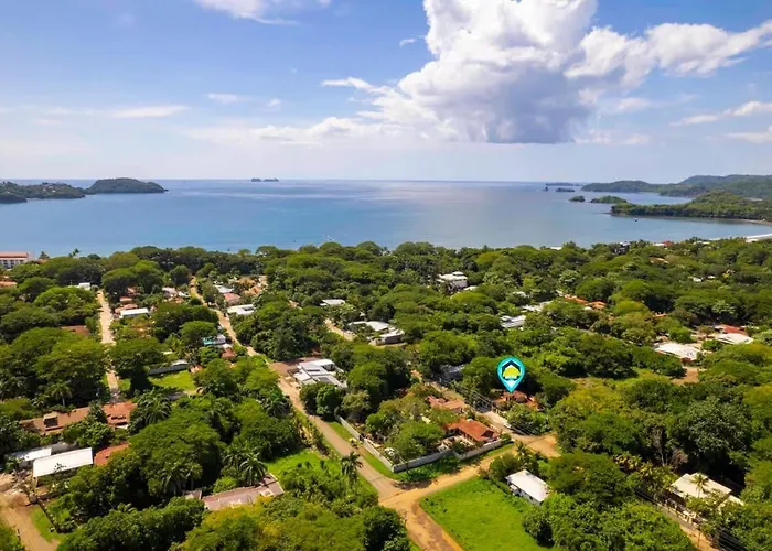 Inviting With Colorful Decor And Private Backyard Oasis With A Swimming Pool & Shaded Terrace Holiday home