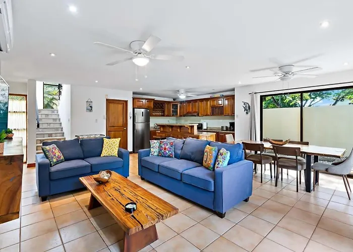 Inviting With Colorful Decor And Private Backyard Oasis With A Swimming Pool & Shaded Terrace Santa Cruz (Guanacaste)