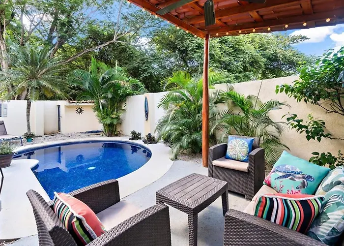 Holiday home Inviting With Colorful Decor And Private Backyard Oasis With A Swimming Pool & Shaded Terrace Santa Cruz (Guanacaste)